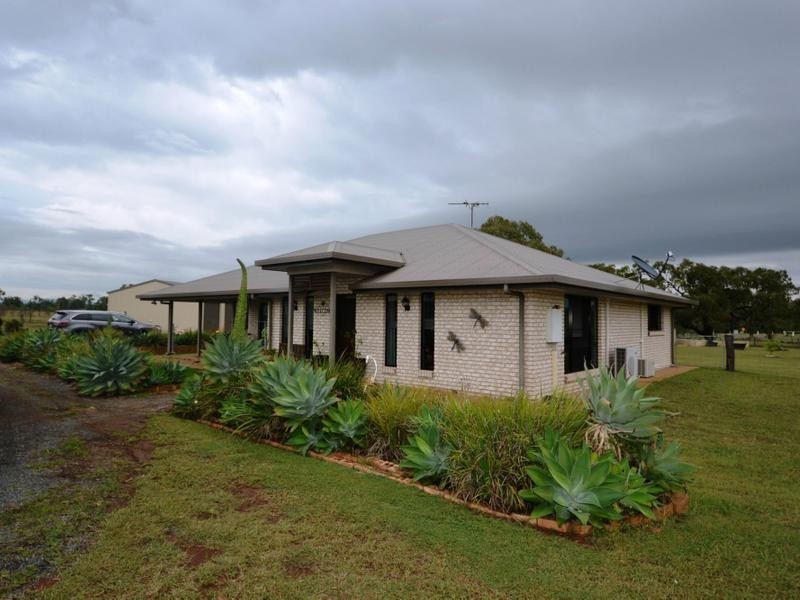 19 Robertson Road, Gracemere QLD 4702