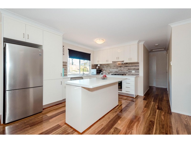 431 The Narrows Road, Mount Larcom QLD 4695