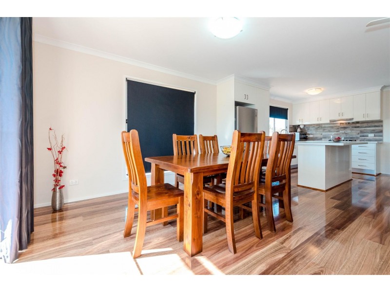 431 The Narrows Road, Mount Larcom QLD 4695