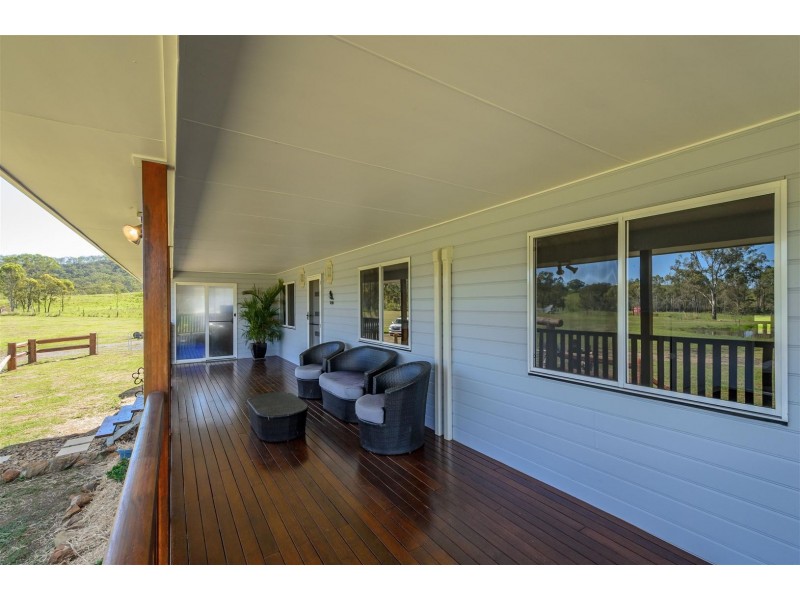 431 The Narrows Road, Mount Larcom QLD 4695
