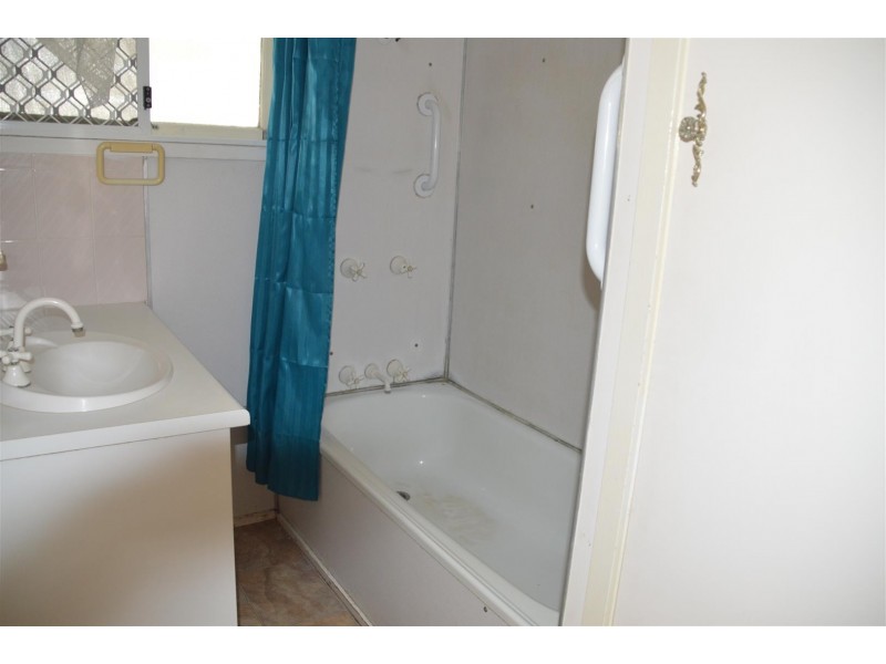 37 Stickley Street, West Rockhampton QLD 4700