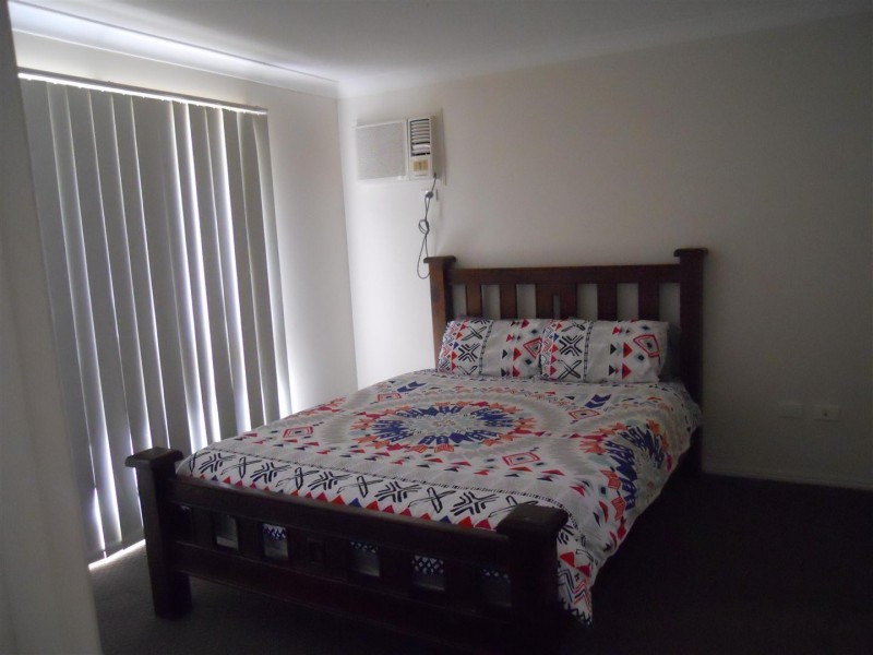 17 Riley Drive, Gracemere QLD 4702