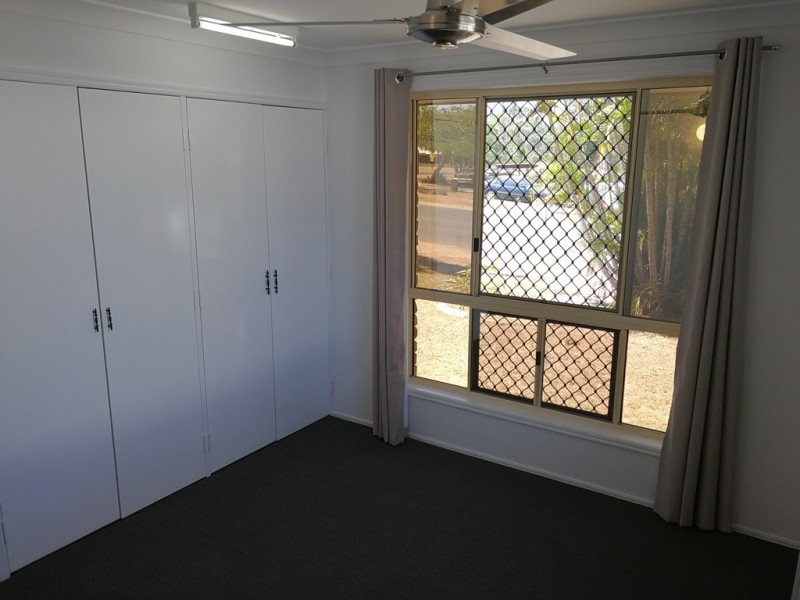 2a Buxton Drive, Gracemere QLD 4702