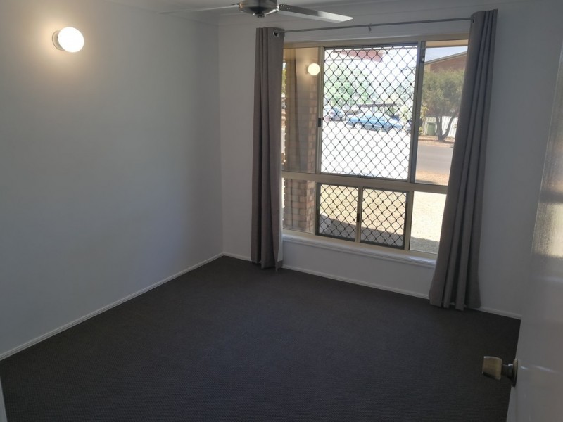 2a Buxton Drive, Gracemere QLD 4702