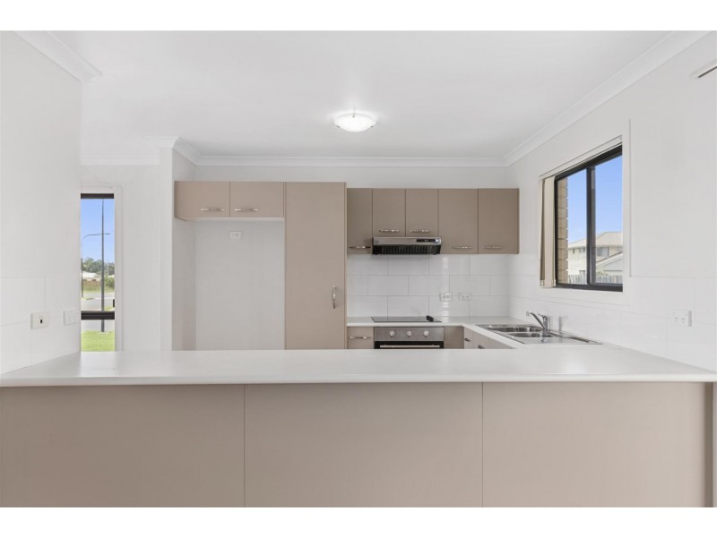 5 Chatterton  Boulevard, Gracemere QLD 4702