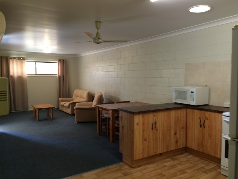 1/8 Arthur Street, Gracemere QLD 4702