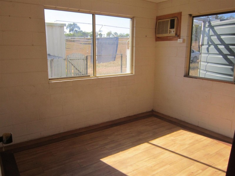 523 The Narrows Road, Mount Larcom QLD 4695