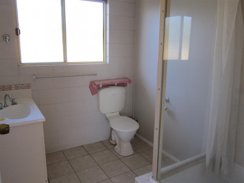 523 The Narrows Road, Mount Larcom QLD 4695