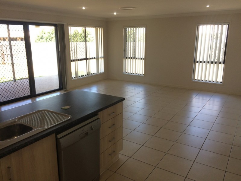 4 Press Court, Gracemere QLD 4702