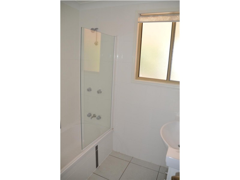 11 Schirmer Close, Gracemere QLD 4702