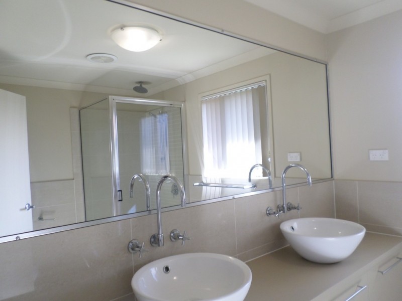 49 Middle Road, Gracemere QLD 4702