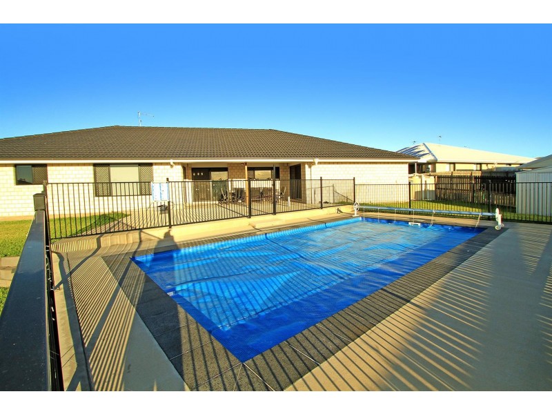 6 Hume Court, Gracemere QLD 4702