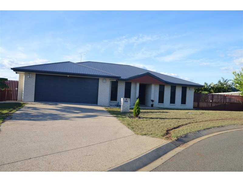 9 Sturt Court, Gracemere QLD 4702