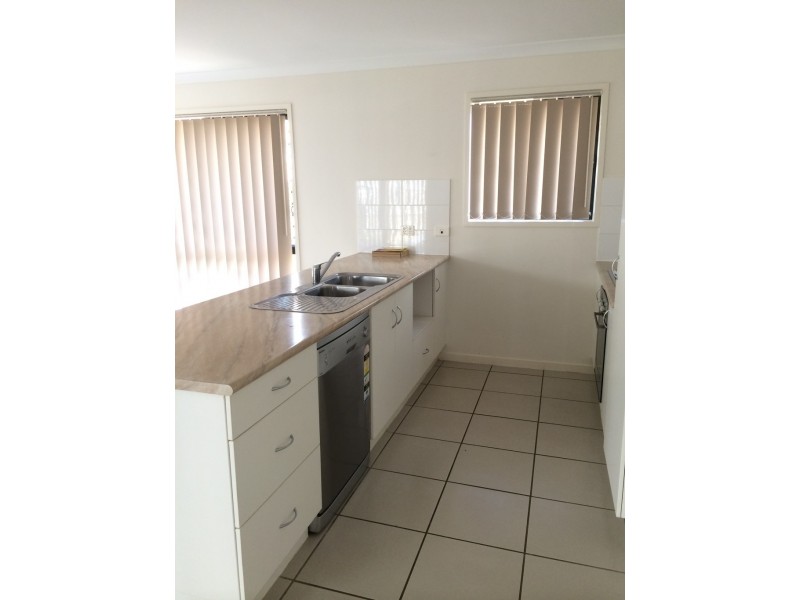 9 Angela Court, Gracemere QLD 4702