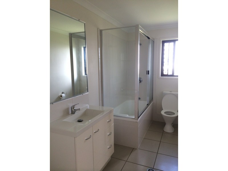 9 Angela Court, Gracemere QLD 4702