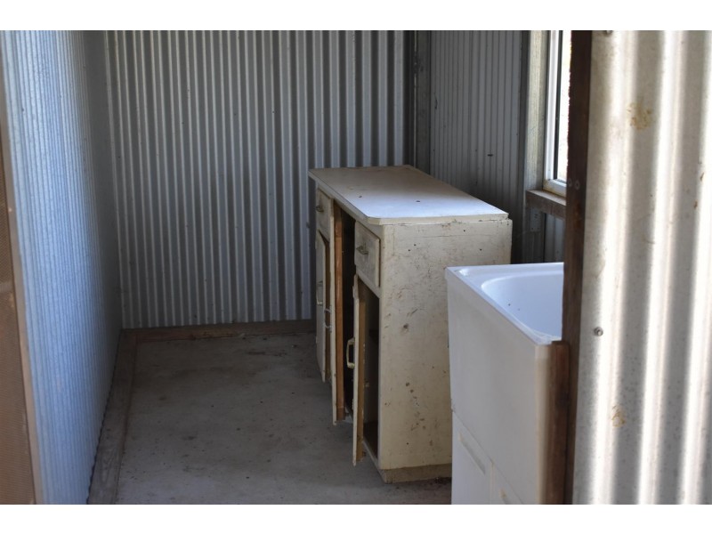 42 Gordon Street, Mount Morgan QLD 4714