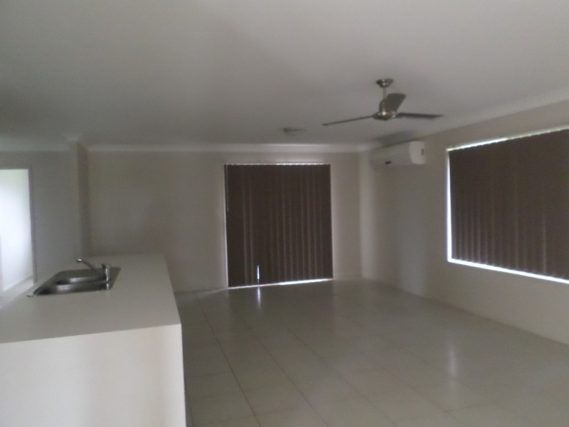 10 Tippett Crescent, Gracemere QLD 4702