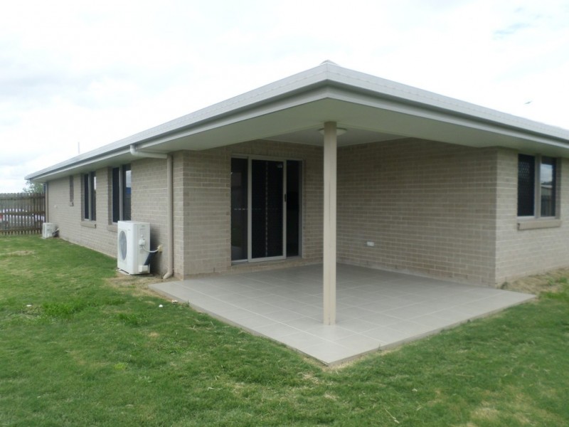 10 Tippett Crescent, Gracemere QLD 4702