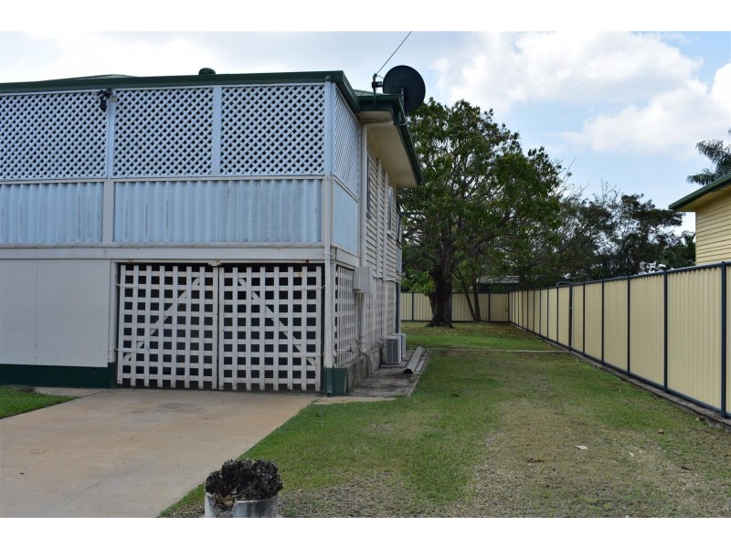 17 Cowap Street, Park Avenue QLD 4701