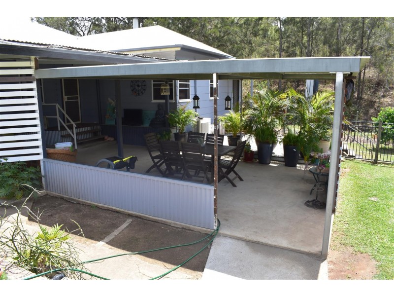 10 Crossley Street, Baree QLD 4714