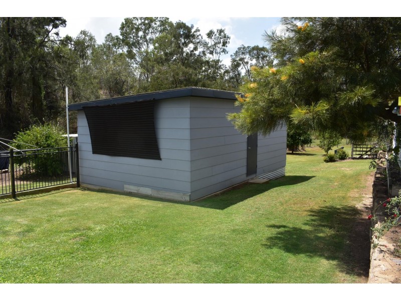 10 Crossley Street, Baree QLD 4714