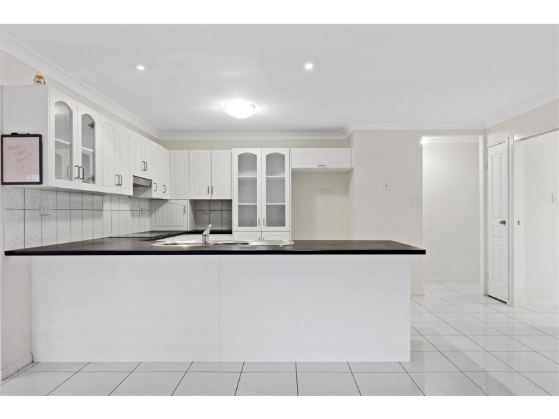 15 Gilmore Court, Gracemere QLD 4702