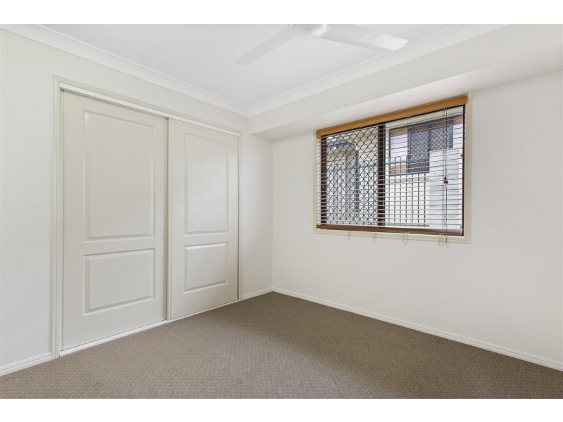 17 Poinciana Place, Gracemere QLD 4702