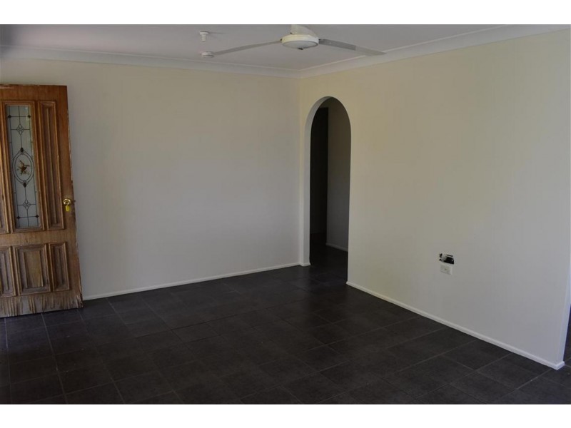 3 Peters Street, Gracemere QLD 4702