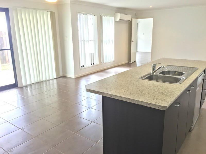 2 Tippett Crescent, Gracemere QLD 4702