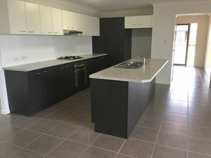 2 Tippett Crescent, Gracemere QLD 4702
