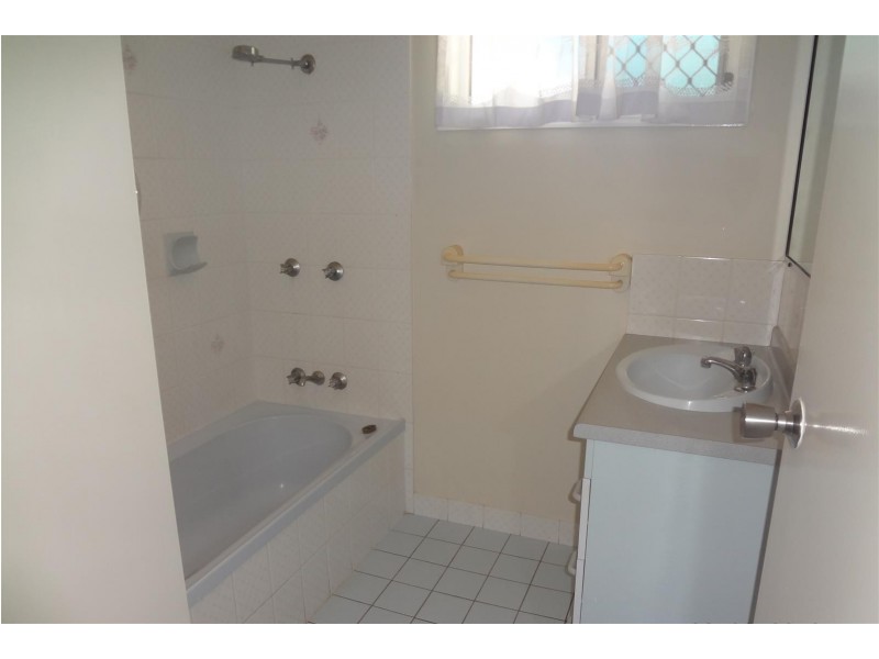 107 Donovan Crescent, Gracemere QLD 4702