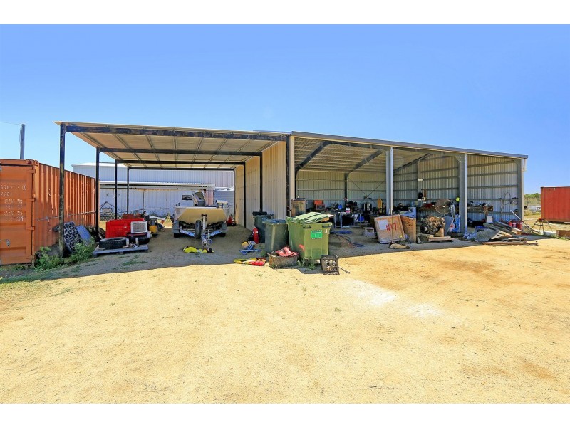 19 Janay Road, Kabra QLD 4702