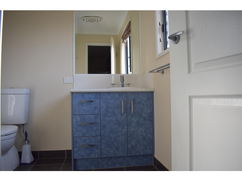 299 Davis Road, East End QLD 4695