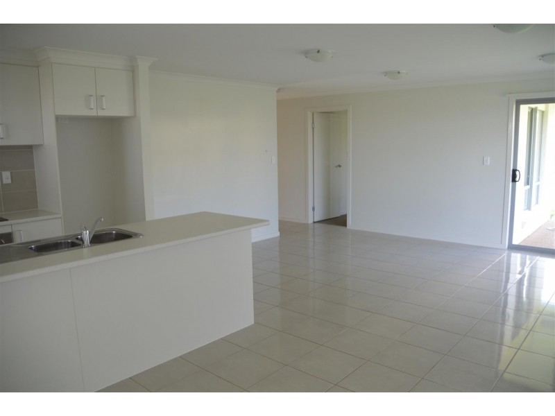 7 Taramoore Road, Gracemere QLD 4702