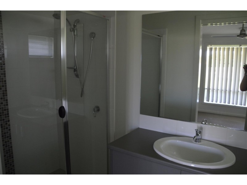 7 Taramoore Road, Gracemere QLD 4702