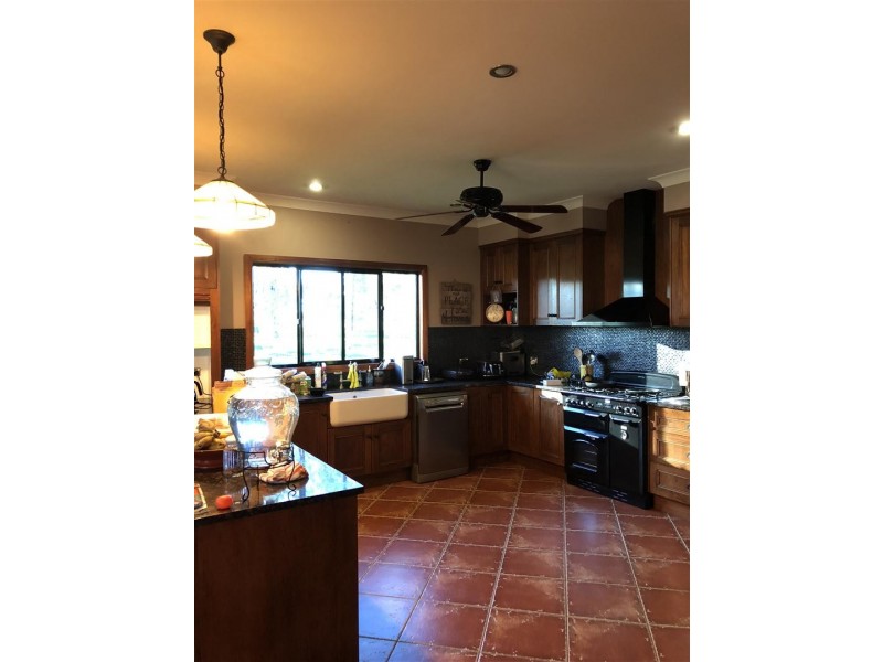 1140 “Glenwood” Cooinda Road, Dingo QLD 4702