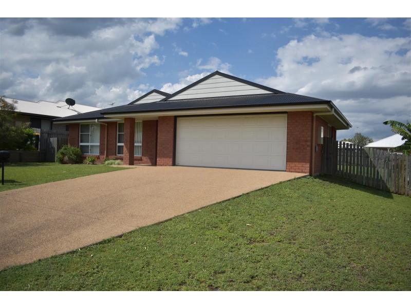 13 Riley Drive, Gracemere QLD 4702