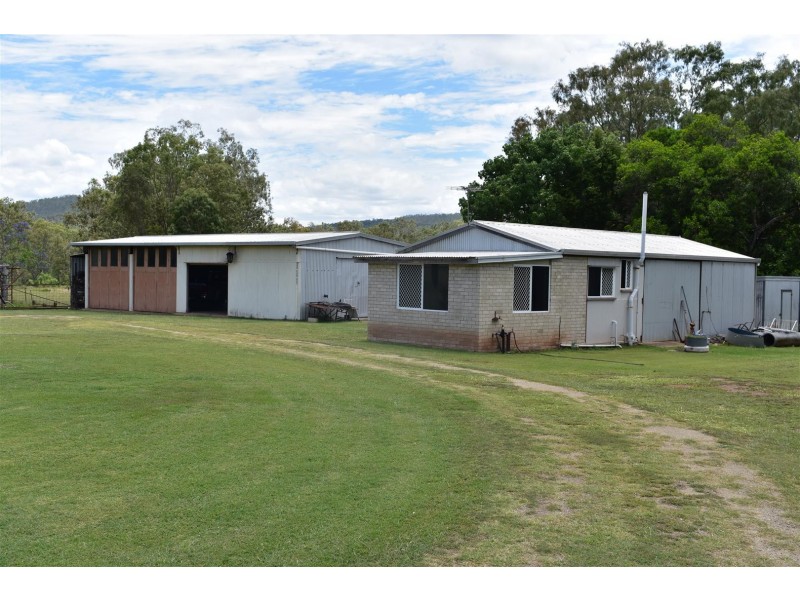 49582 Burnett Highway, Oakey Creek QLD 4714