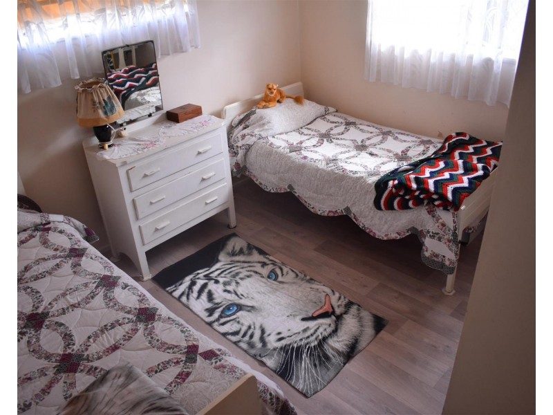 12 Balfour Street, Mount Larcom QLD 4695