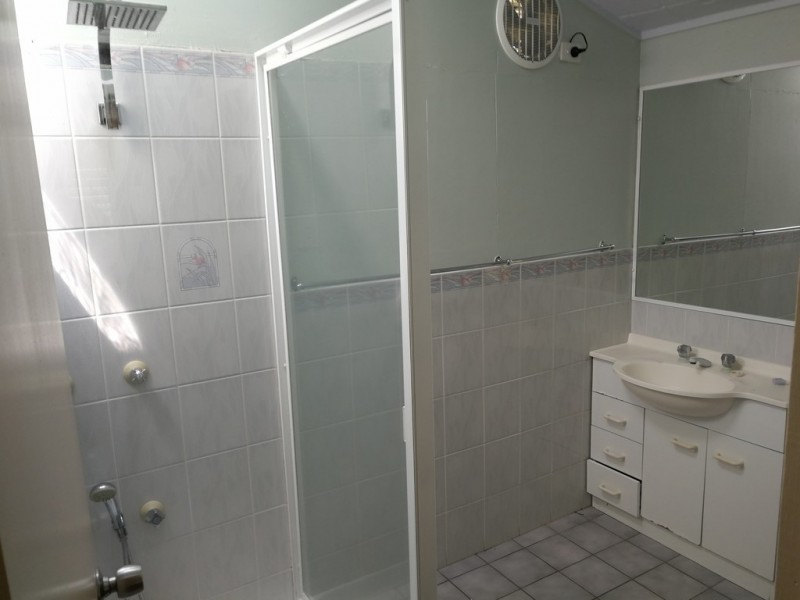 32 Fisher Street, Gracemere QLD 4702