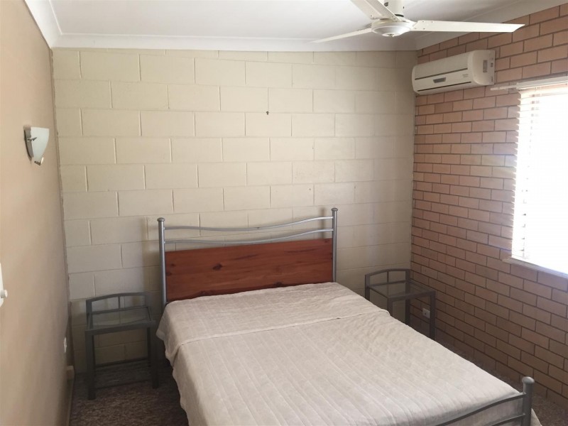 2/392 Perrier Avenue, Frenchville QLD 4701