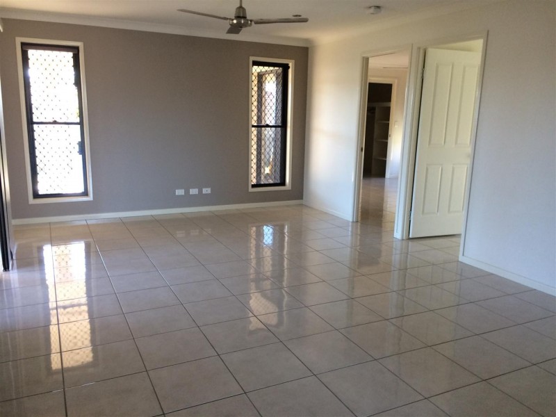 7 Lawson Court, Gracemere QLD 4702