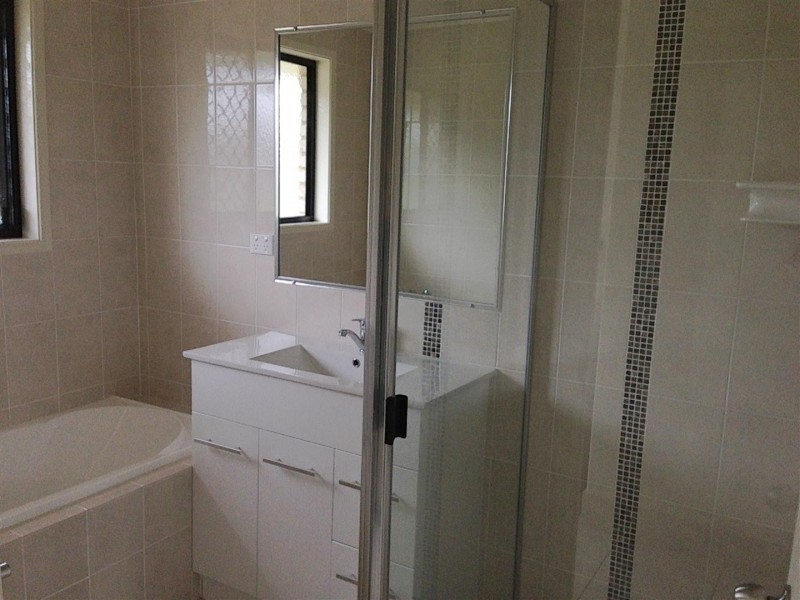 7 Lawson Court, Gracemere QLD 4702