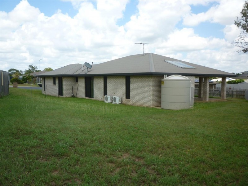 7 Lawson Court, Gracemere QLD 4702