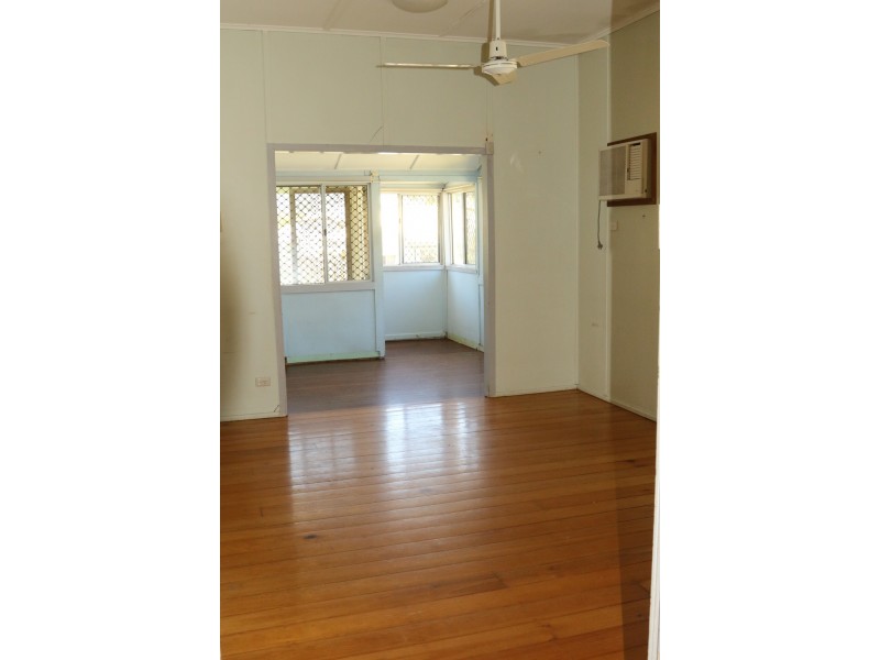 249 Moore Street, Berserker QLD 4701