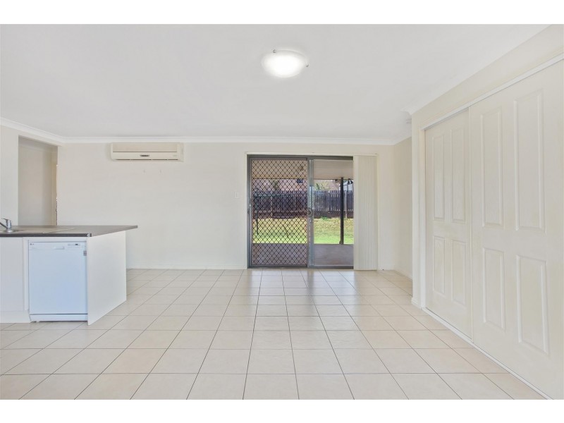 27 Seonaid Place, Gracemere QLD 4702