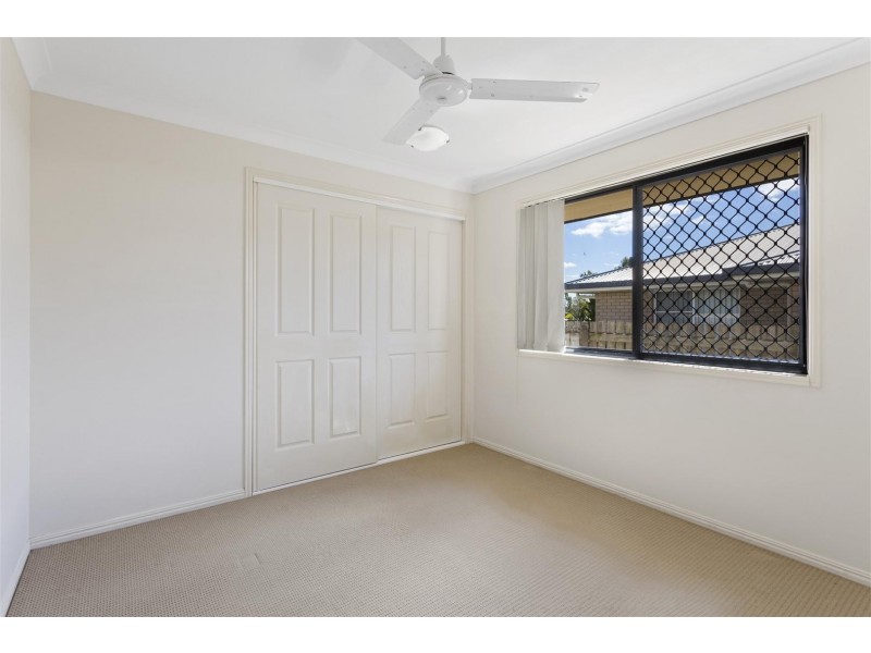 27 Seonaid Place, Gracemere QLD 4702