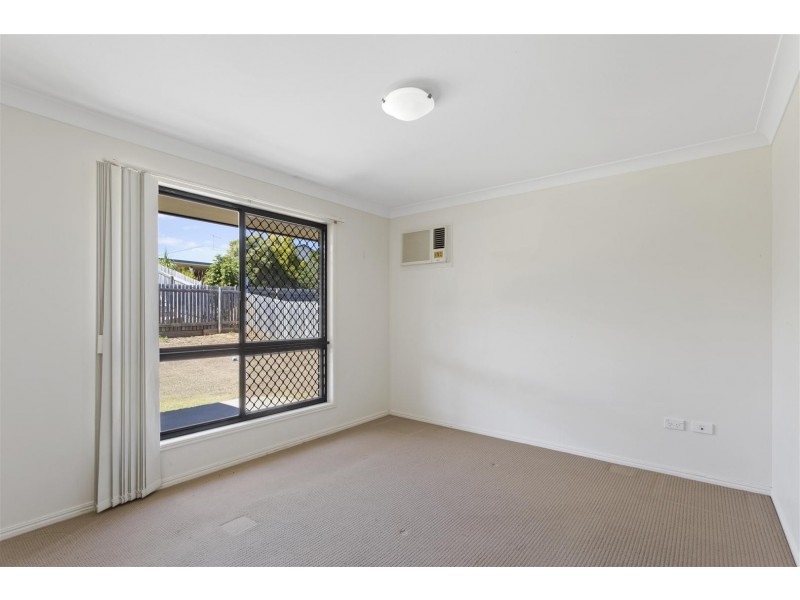 27 Seonaid Place, Gracemere QLD 4702