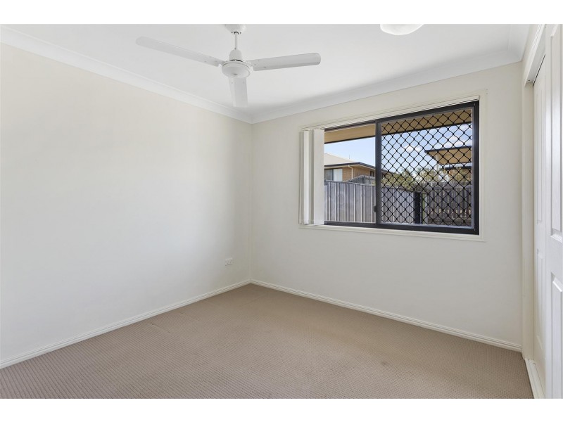 27 Seonaid Place, Gracemere QLD 4702