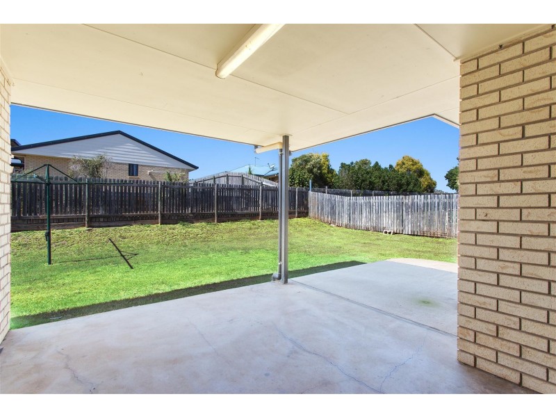 27 Seonaid Place, Gracemere QLD 4702